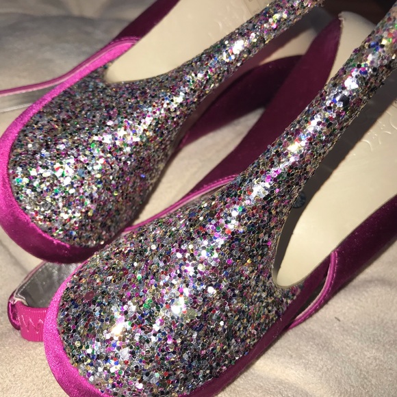 Disney princess heels size 7m - Picture 8 of 8